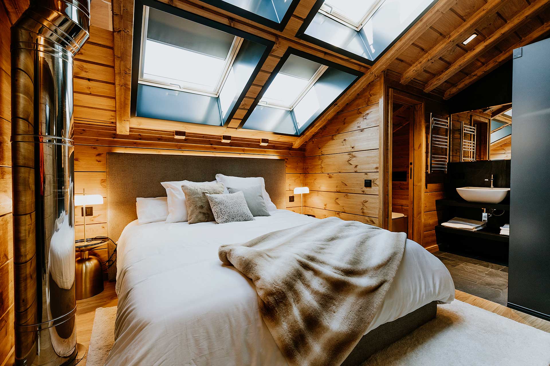 Luxury Mountain Chalet in Sierra Nevada | Swish Sierra Nevada - Luxury Penthouse Sierra Nevada Mountain Residence
